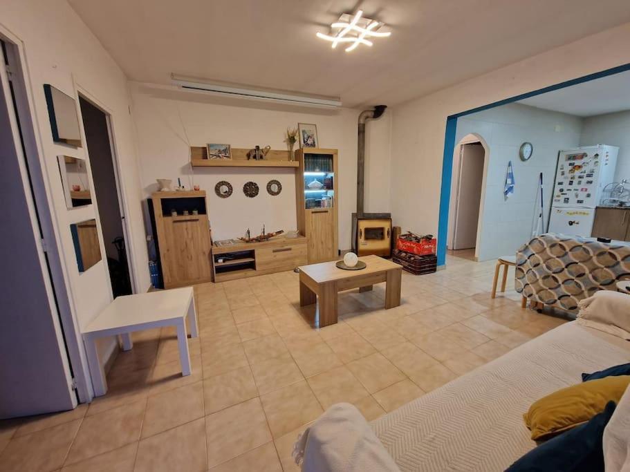 Le Petit Paradis Olivella Luaran gambar